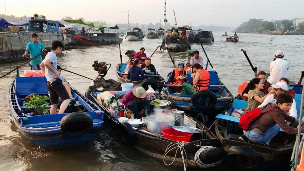 A Glimpse Of The Mekong: Ben Tre - Can Tho