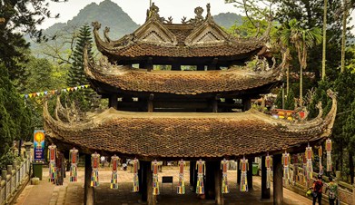 Hanoi vicinity tour to Perfume Pagoda - 01 Day