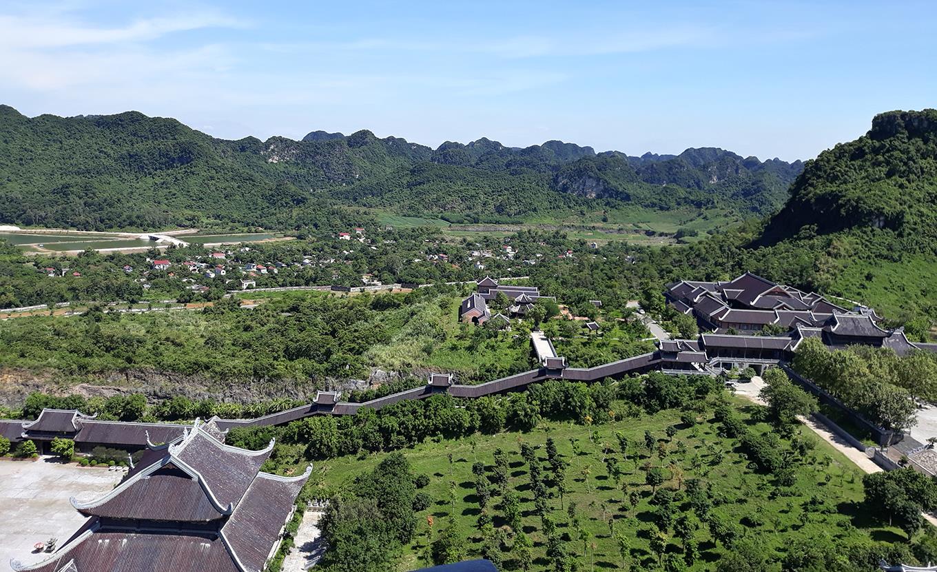 Discover Trang An Eco complex & Bai Dinh pagoda - 01 Day